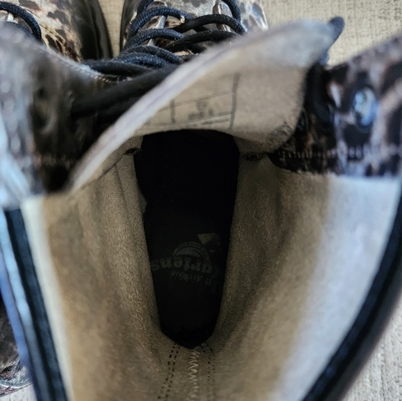 Dr. Marten Leopard Print Lace Up Leather Boots Women's Size 5 - Picture 9 of 11